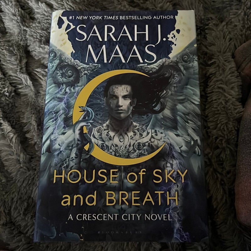 House of Sky and Breath by Sarah J. Maas, Hardcover Pangobooks