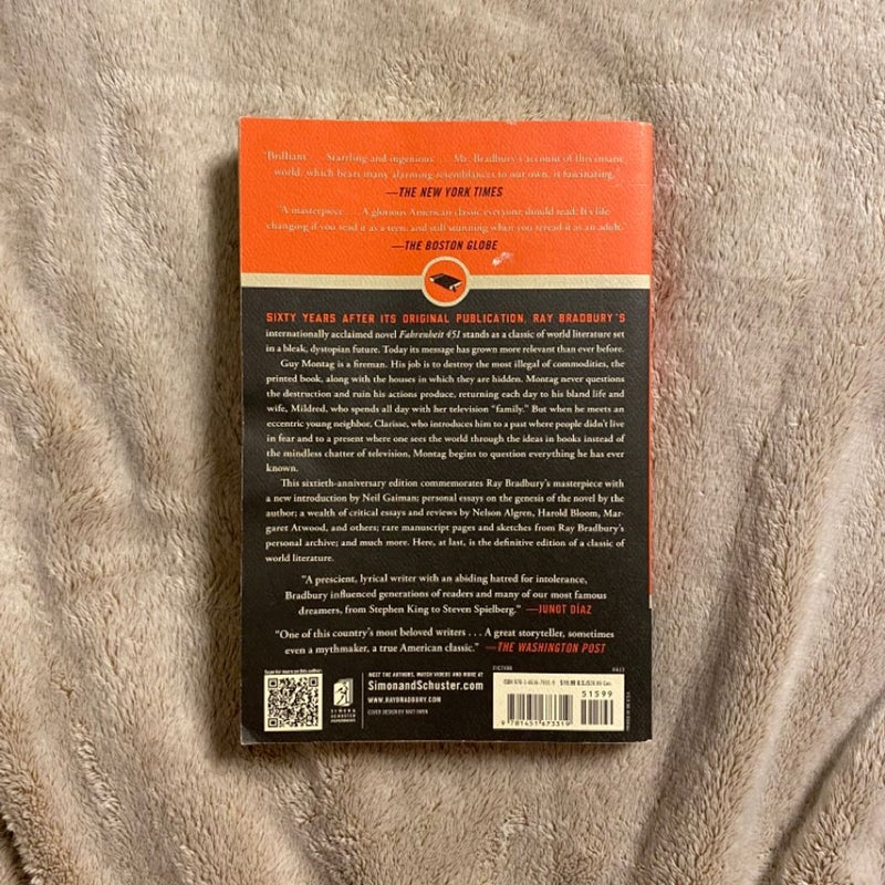 Fahrenheit 451 [+FREE BOOKMARK]