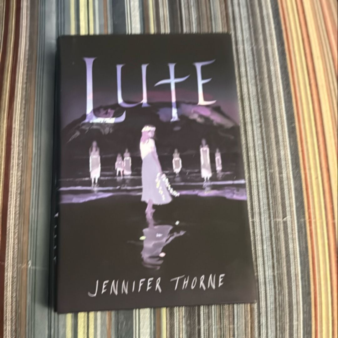 Lute by Jennifer Thorne, Hardcover Pangobooks