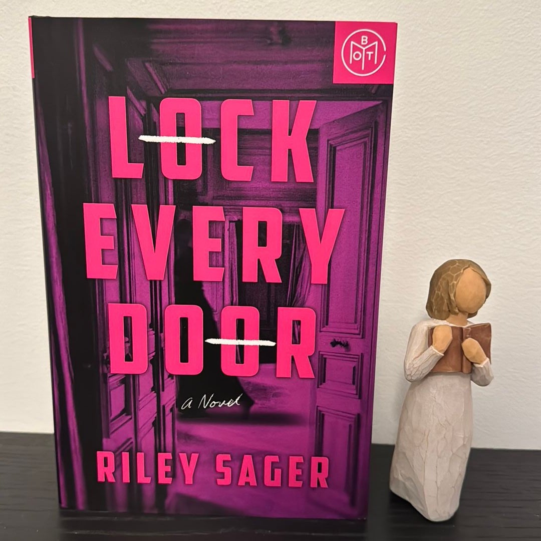 Lock Every Door by Riley Sager, Hardcover Pangobooks