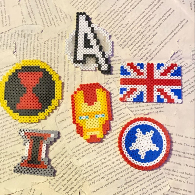 Miscellaneous figurines (hama beads) Marvel