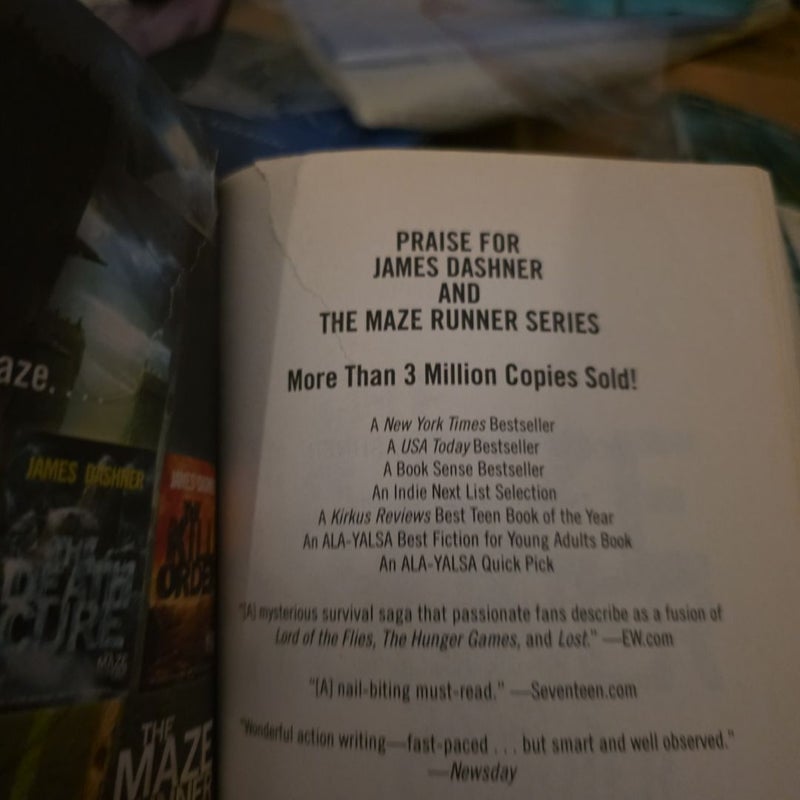 The Maze Runner Movie Tie-In Edition (Maze Runner, Book One)