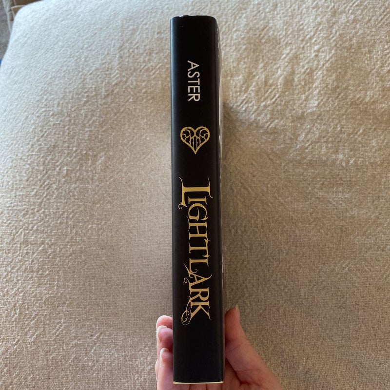 Lightlark - Bookish Box Signed Special Edition