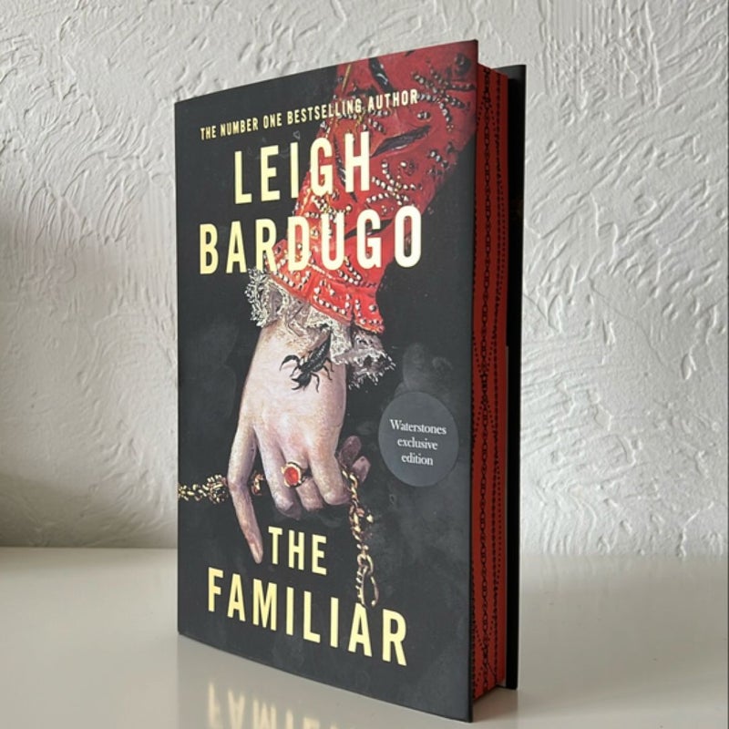 The Familiar — WATERSTONES EXCLUSIVE EDITION