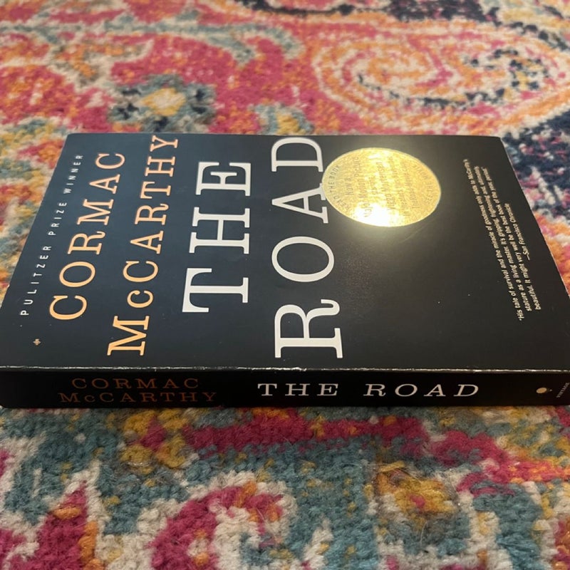 The Road by McCarthy, Cormac - Trade PB VG