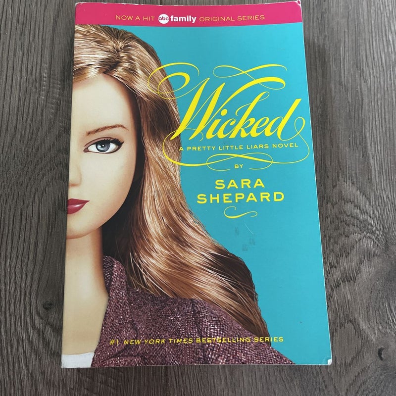 Pretty Little Liars #5: Wicked