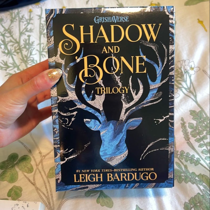 The Shadow and Bone Trilogy Boxed Set