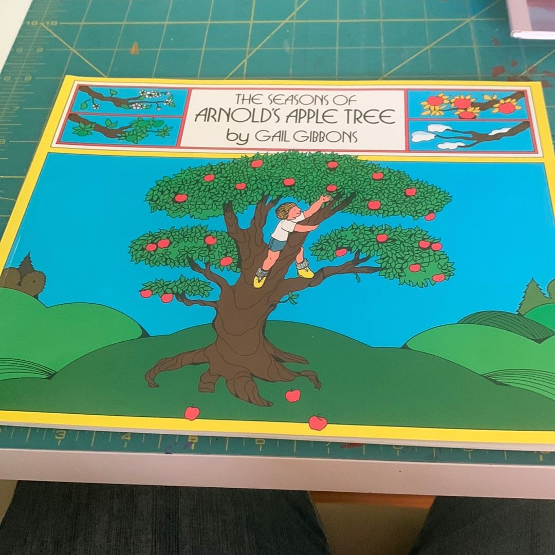 The Seasons of Arnold's Apple Tree by Gail Gibbons, Paperback Pangobooks