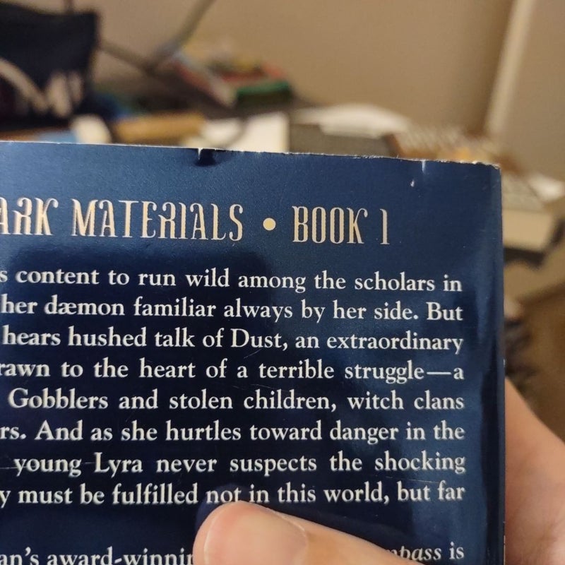 His Dark Materials: the Golden Compass (Book 1)