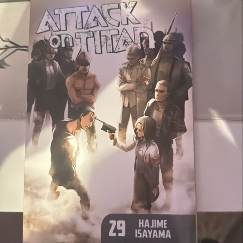 Attack on Titan 29