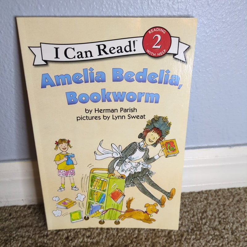 Amelia Bedelia, Bookworm