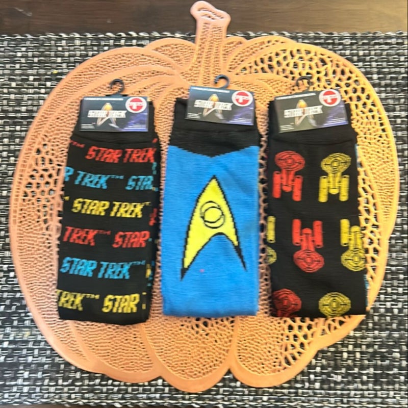 Quotable Star Trek (with bonus pair of socks- choose one!)