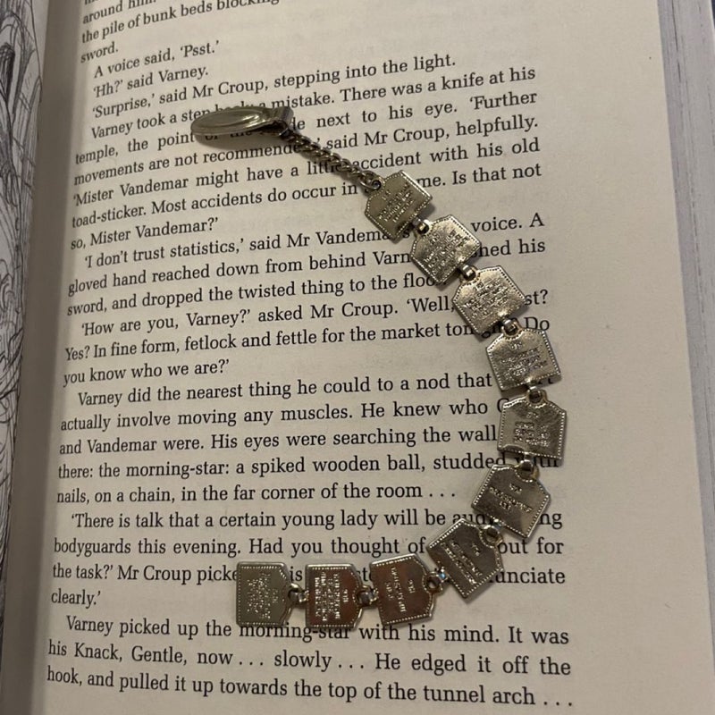 Vintage Metal Biblical Bookmark, The 10 Commandments 