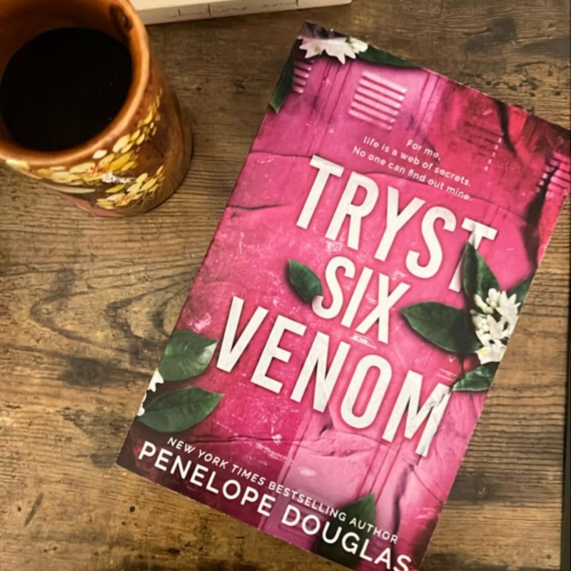 Tryst Six Venom