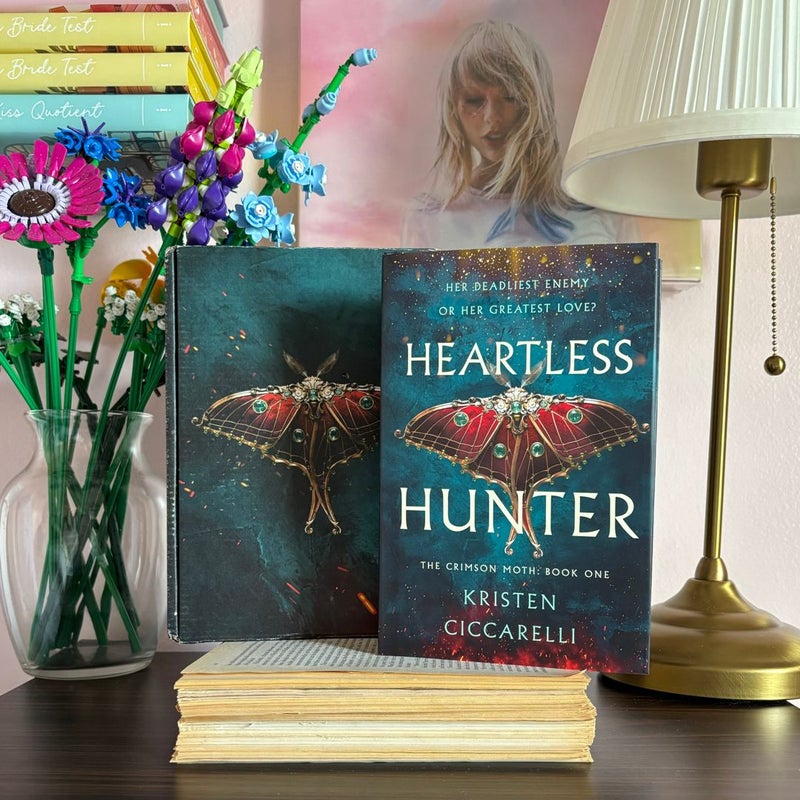 Heartless Hunter *SIGNED BOOK PLATE* + Matching Box