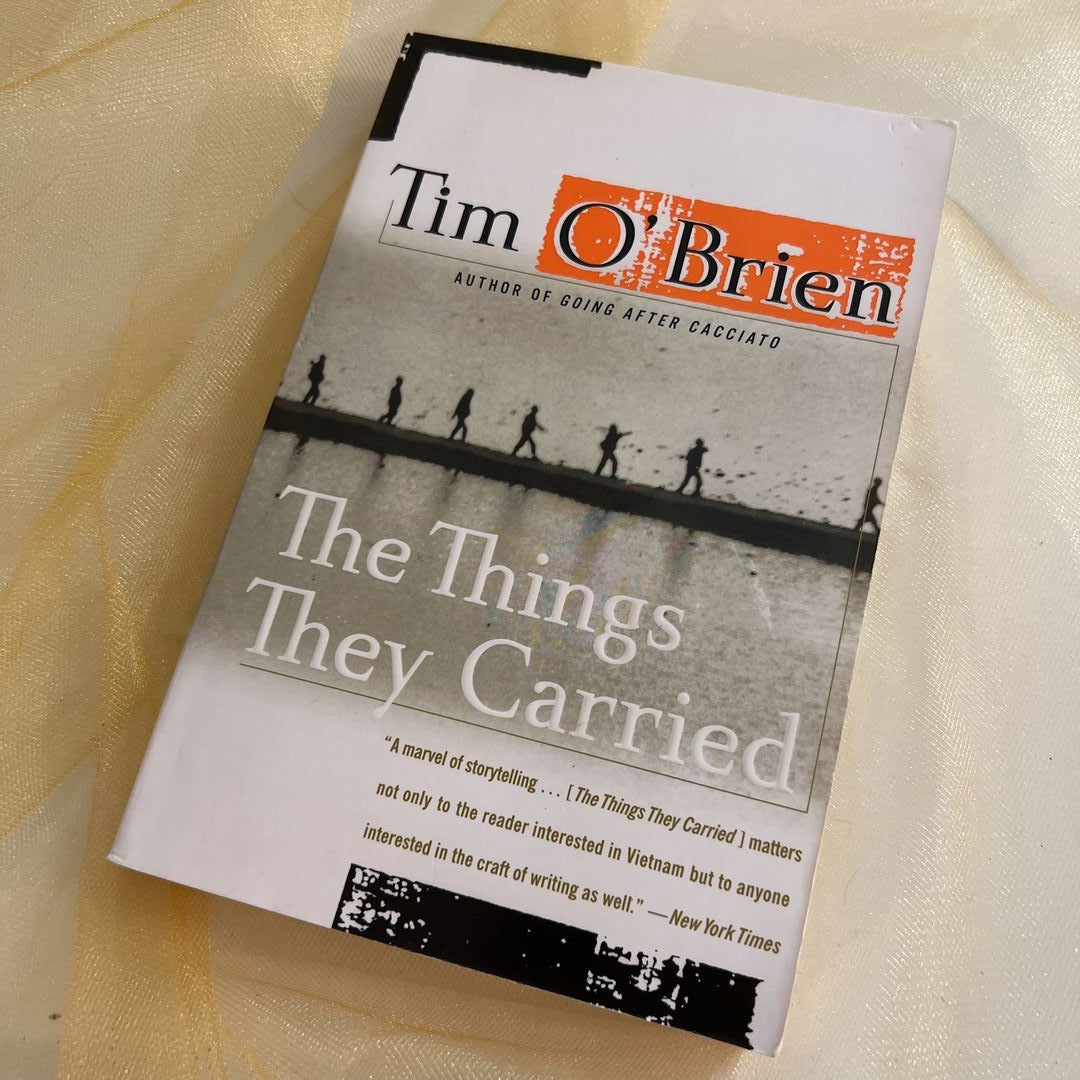 Things　The　Paperback　O'Brien,　Pangobooks　They　by　Carried　Tim