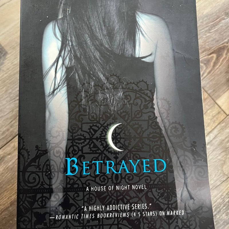 House of Night Series - 1st 6 Books of the Series