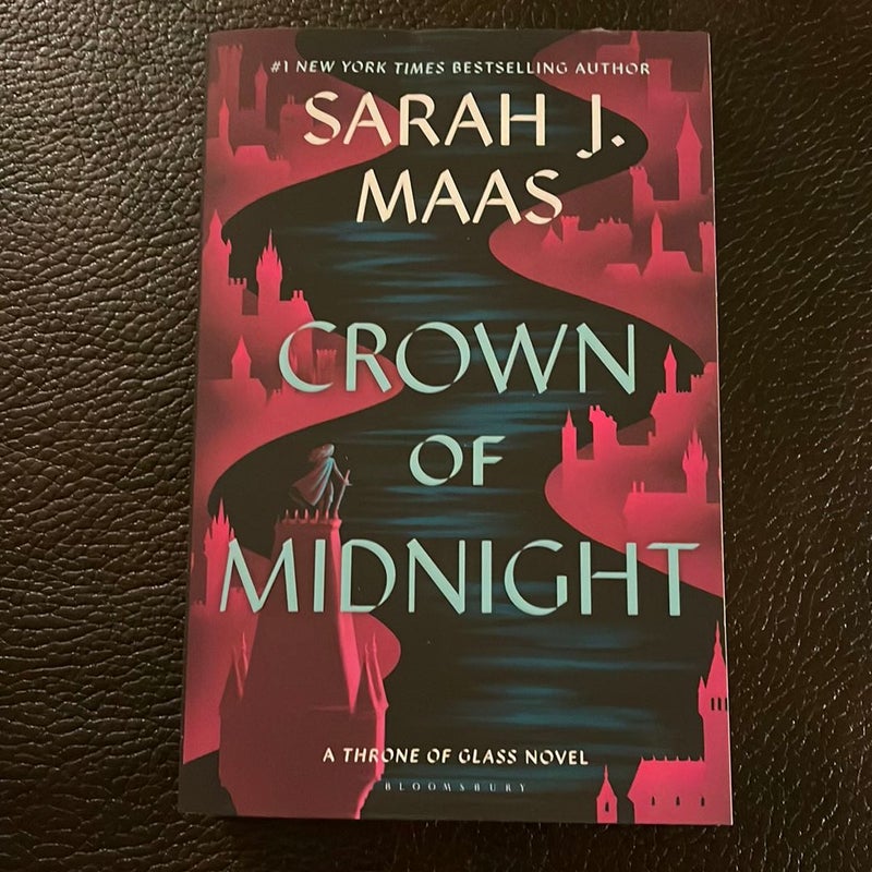 Crown of Midnight by Sarah J. Maas, Paperback | Pangobooks