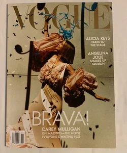Vogue “Carey Mulligan, Alicia Keys, Angelina Jolie” Issue 11/23 Magazine Plus  Chanel No. 5, Gucci, Versace, Dolce&Gabbana