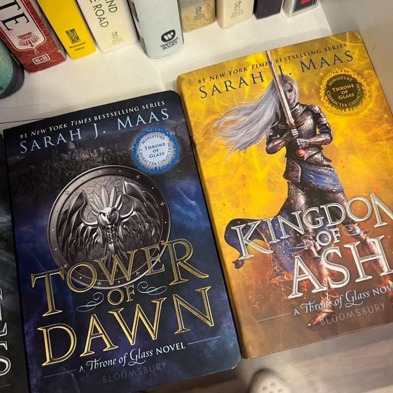 Throne of Glass mini character editions 