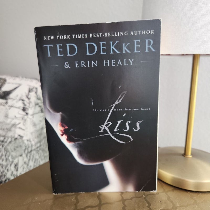 Kiss