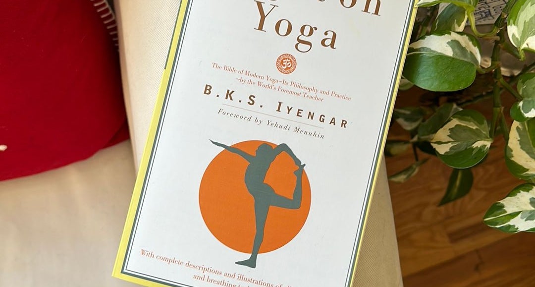 Light on Yoga by B. K. S. Iyengar, Paperback