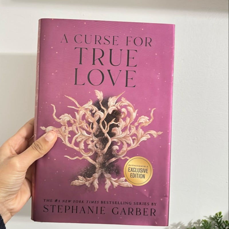 A curse for true love (B&N Exclusive)