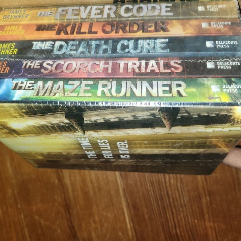 The Maze Runner Series Complete Collection Boxed Set (5-Book)