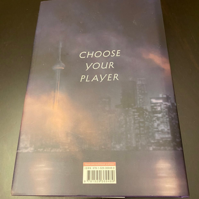 A dark and hollow star illumicrate exclusive edition 