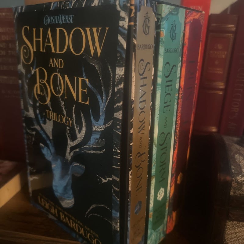 The Shadow and Bone Trilogy Boxed Set