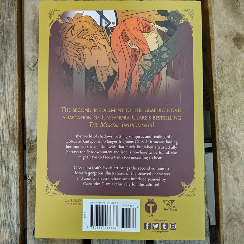 The Mortal Instruments: the Graphic Novel, Vol. 2