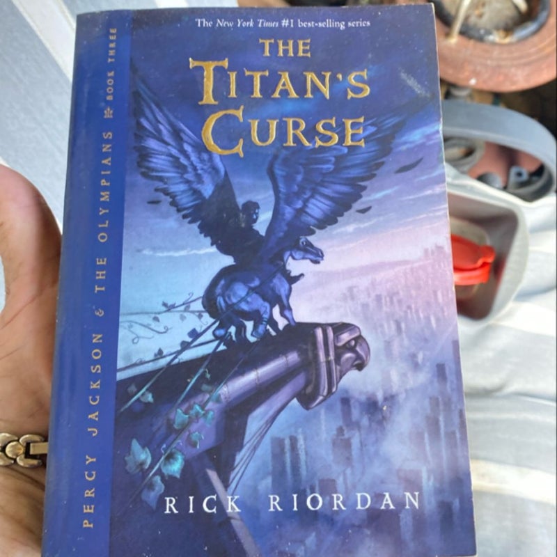 Percy Jackson and the Olympians, Book Three the Titan's Curse (Percy Jackson and the Olympians, Book Three)