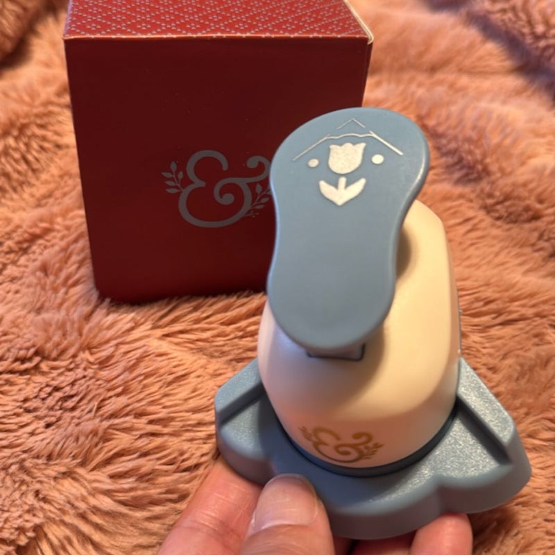 Flower Corner Paper Punch - Archer & Olive