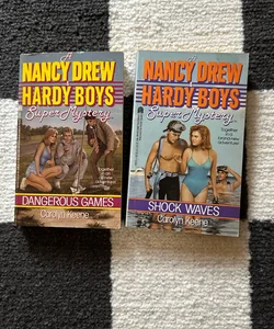 Nancy Drew and Hardy Boys Super Mystery Bundle