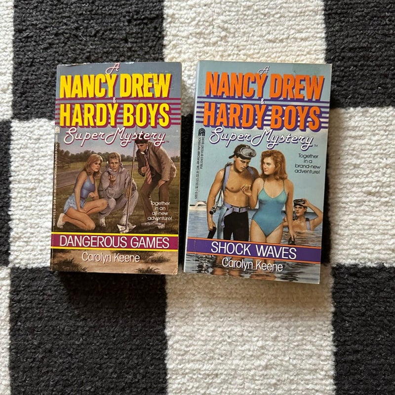 Nancy Drew and Hardy Boys Super Mystery Bundle