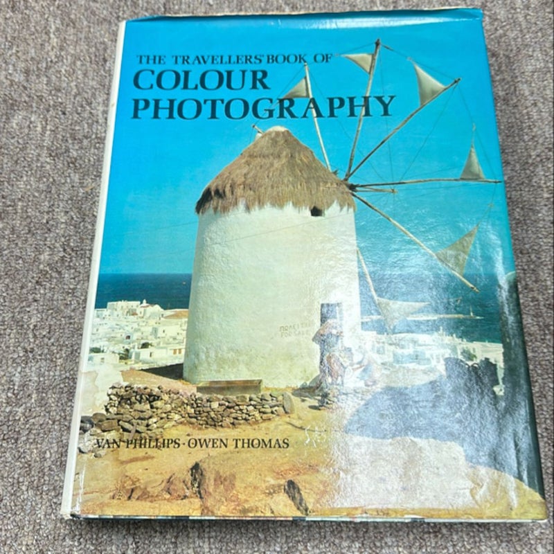 The travelers book of color photography