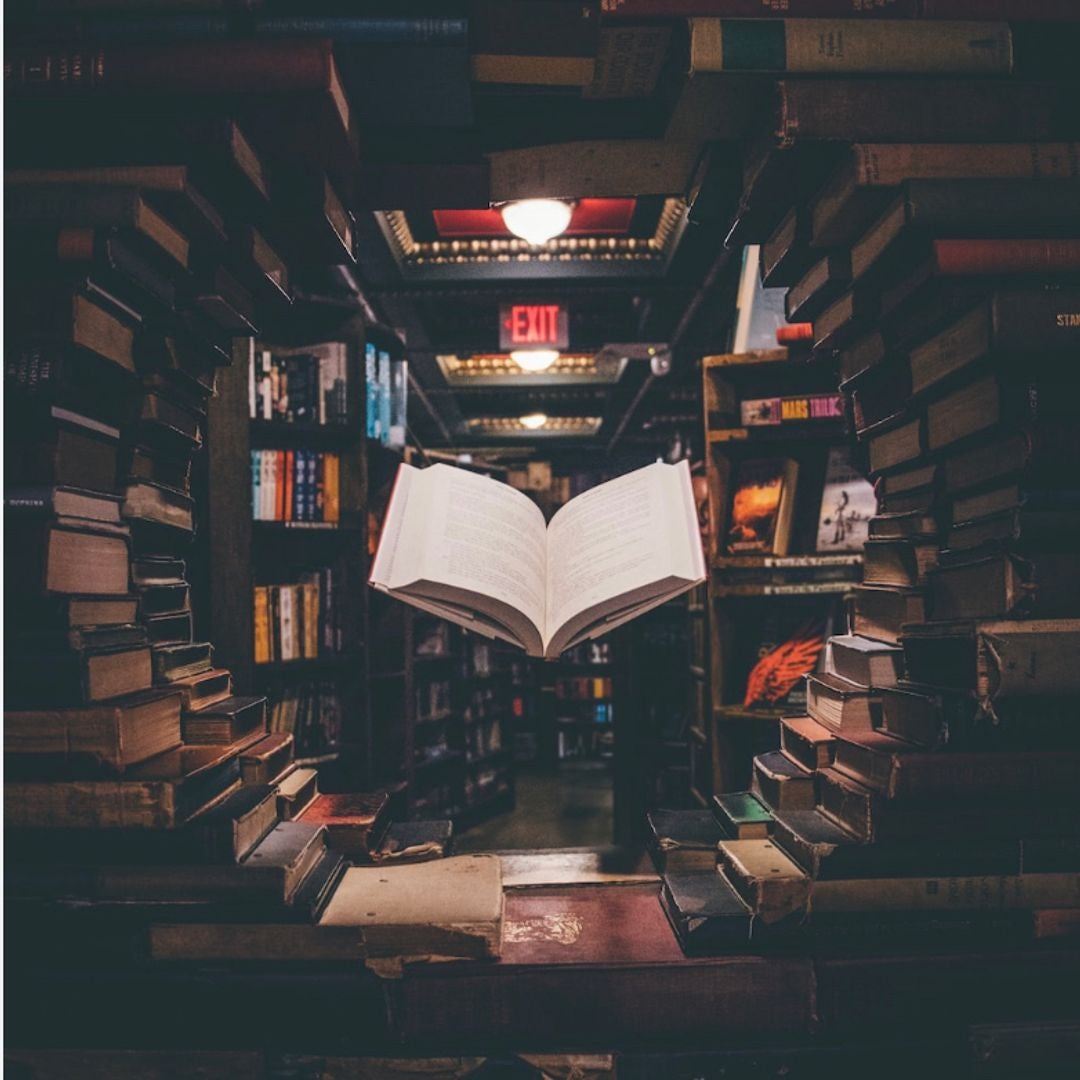 C’s Bookshelf📚