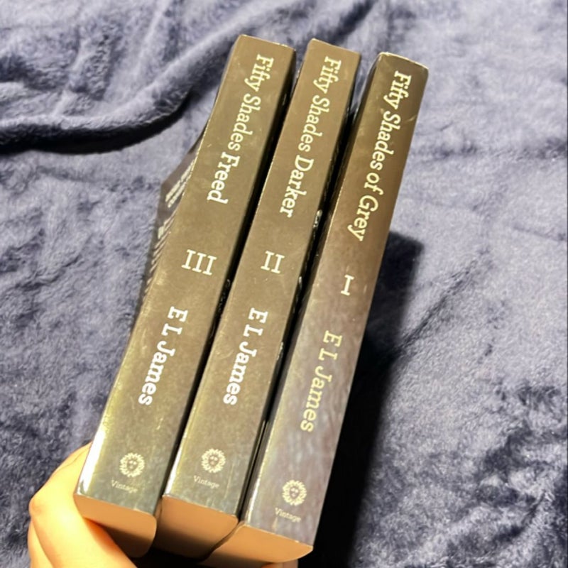 Fifty Shades of Grey book 1-3