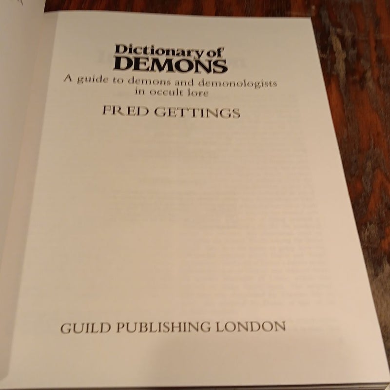 Dictionary of Demons by Fred Gettings, Hardcover | Pangobooks