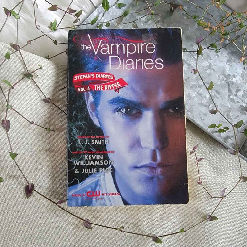 The Vampire Diaries: Stefan's Diaries #4: the Ripper