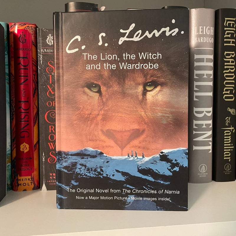 The Lion, the Witch and the Wardrobe (Movie-Tie-In Edition)