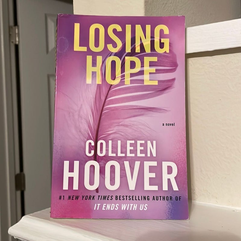 Losing Hope by Colleen Hoover, Paperback | Pangobooks