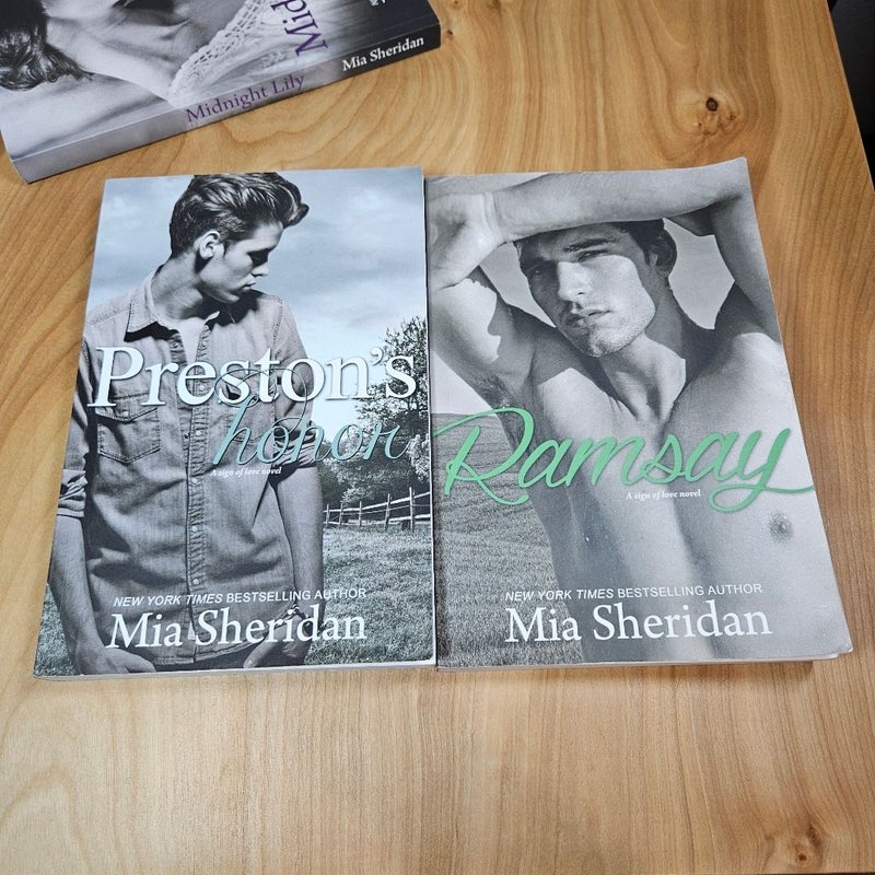 Mia Sheridan Books