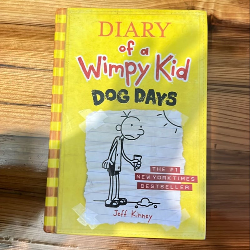 Diary of a Wimpy Kid # 4 - Dog Days