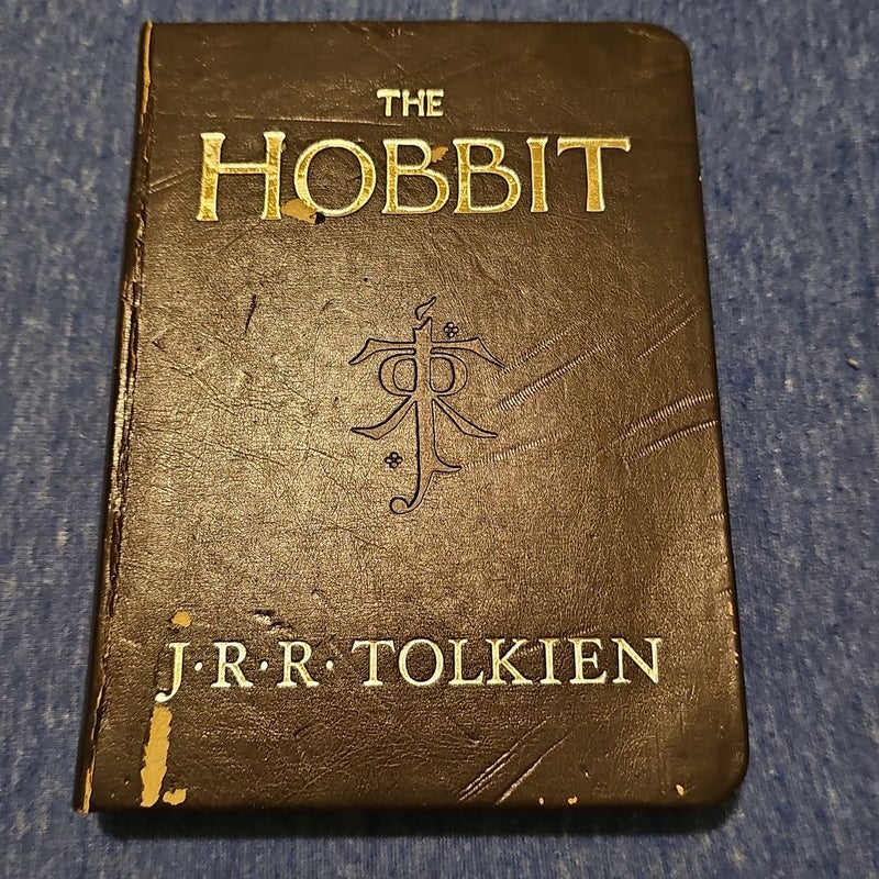 The Hobbit: Deluxe Pocket Edition