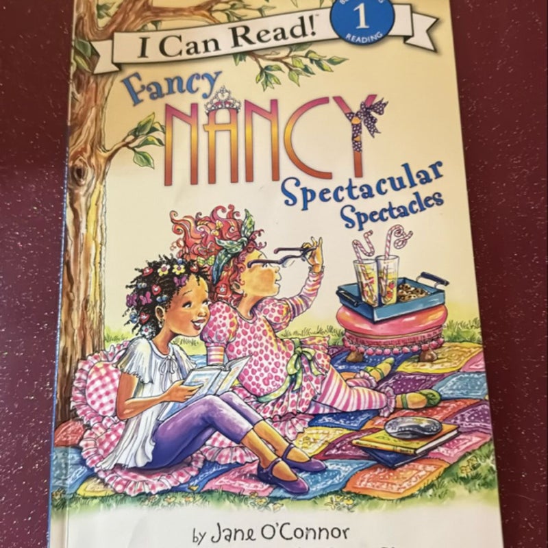 Fancy Nancy: Spectacular Spectacles