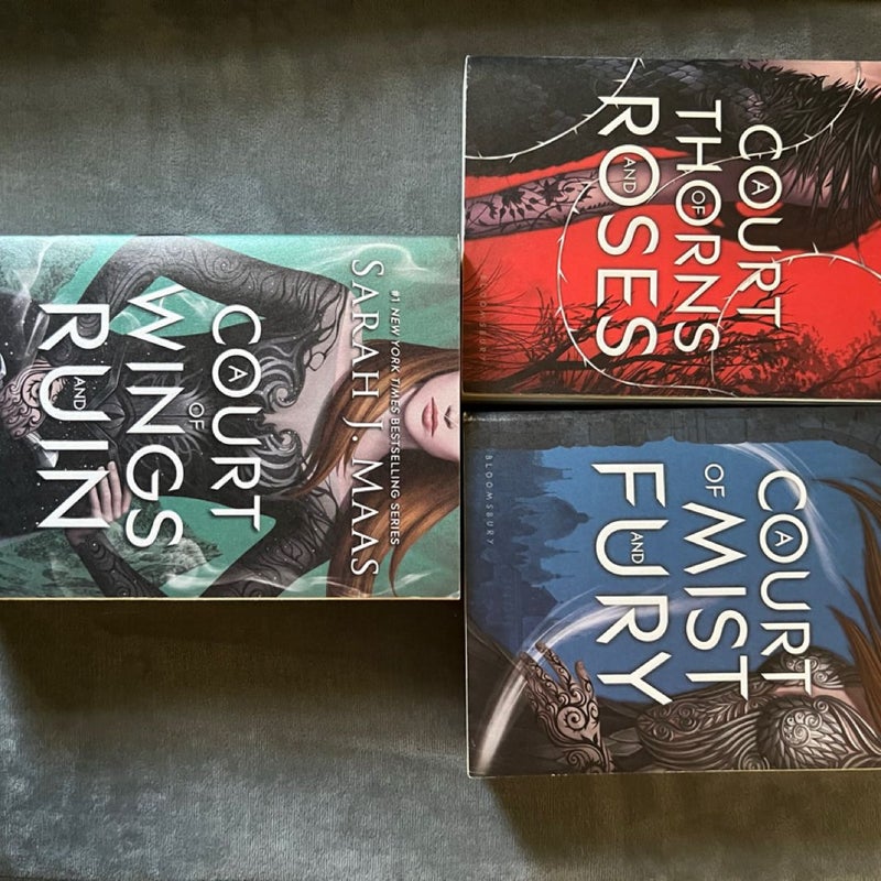 A Court of Thorns and Roses OOP 3 book set 