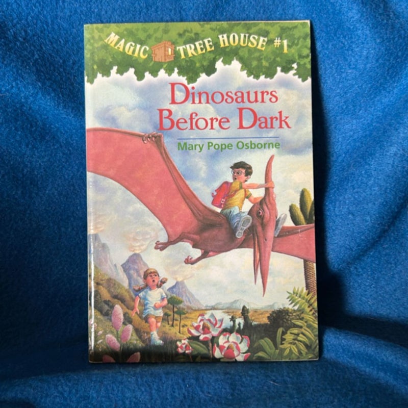 Dinosaurs Before Dark