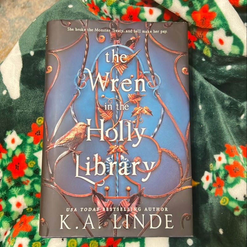 The Wren in the Holly Library (Deluxe Limited Edition)