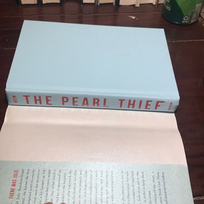 The Pearl Thief * 1st ed./2nd 
